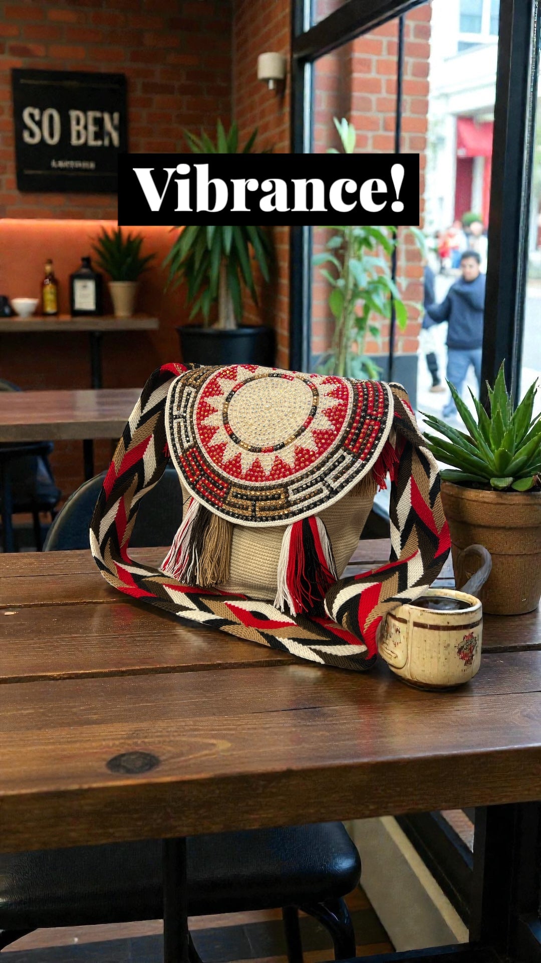 Wayuu' Red & Cream Sun Dial Over Lap (Medium)
